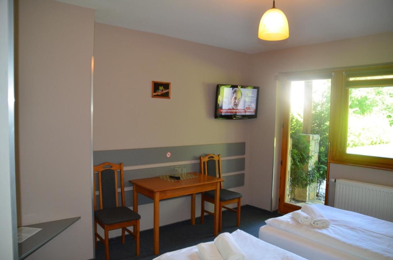 Отель Hotel Tenis Chrząstowice-18