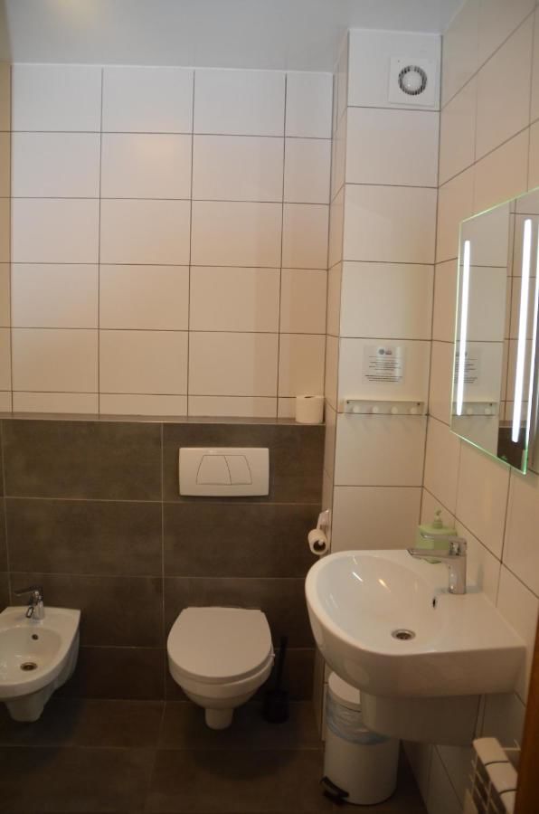 Отель Hotel Tenis Chrząstowice-5