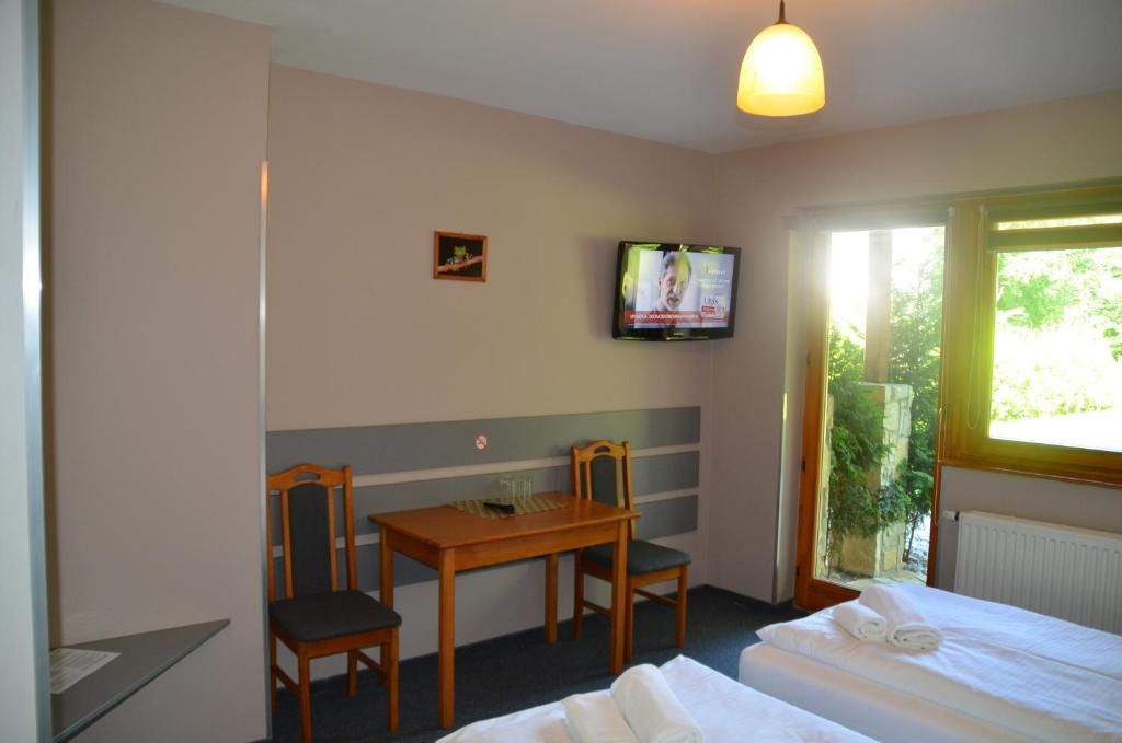 Отель Hotel Tenis Chrząstowice-44