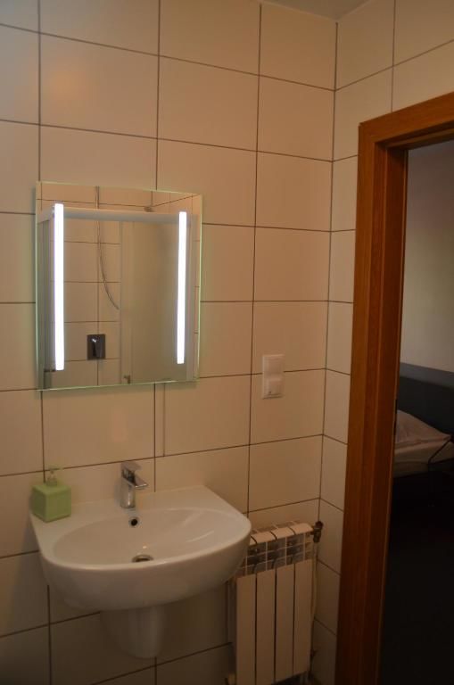 Отель Hotel Tenis Chrząstowice-53